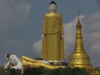 Huge Buddha Image in Myanmar (3)